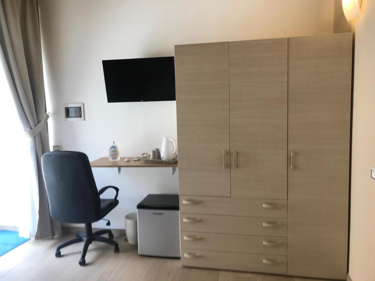 Le Quattro Perle Apartment แตร์ราซีนี ภายนอก รูปภาพ