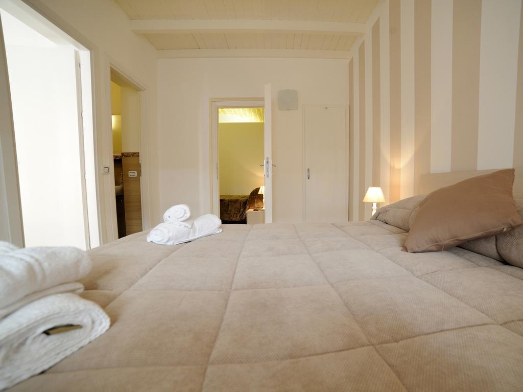 Le Quattro Perle Apartment แตร์ราซีนี ภายนอก รูปภาพ